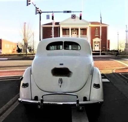 1940 Ford Standard Coupe