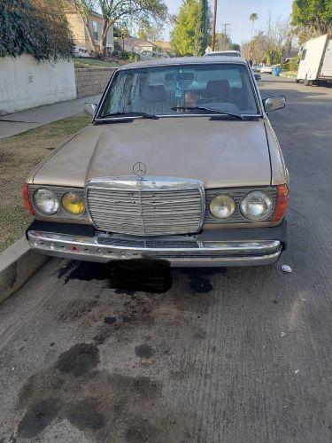 1985 Mercedes Benz 300D