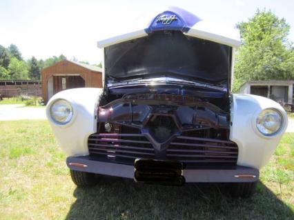 1952 Kaiser Henry J