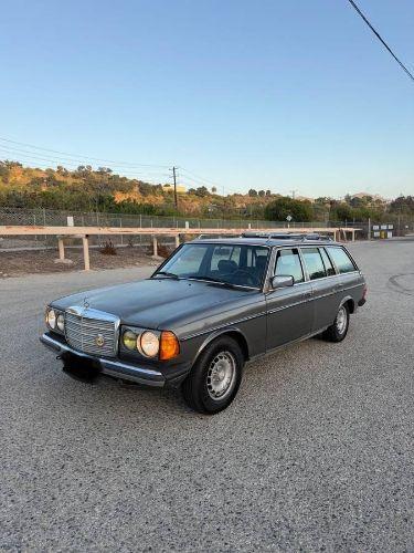 1985 Mercedes Benz 300TD