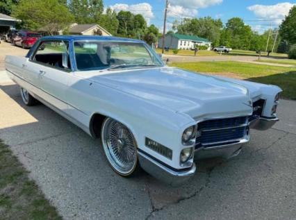 1966 Cadillac Sedan Deville