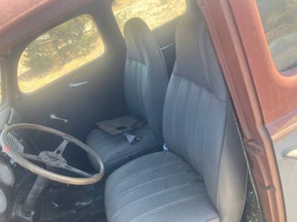 1938 Ford Sedan