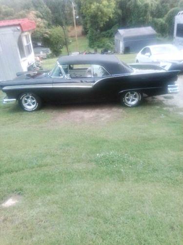 1957 Ford Fairlane