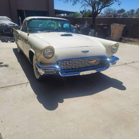 1957 Ford Thunderbird