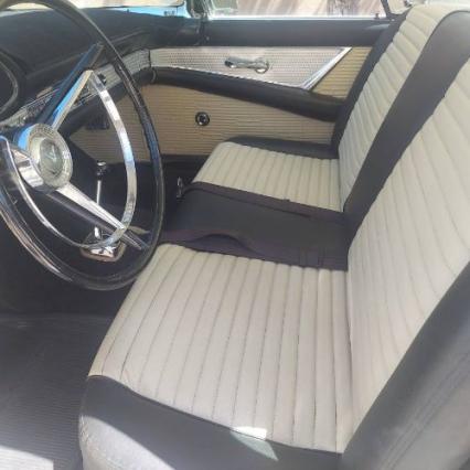1957 Ford Thunderbird
