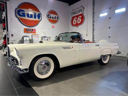 1956 Ford Thunderbird