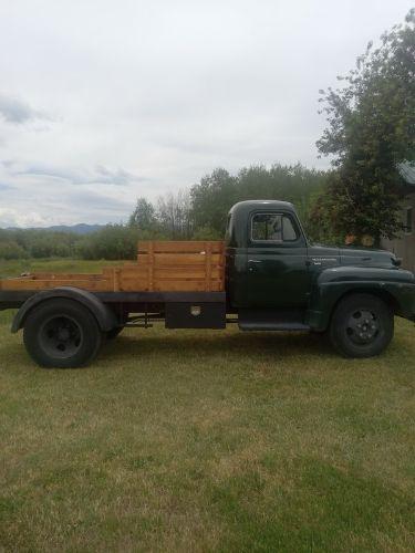 1954 International Harvester Flatbed Dually