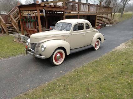 1940 Ford Deluxe