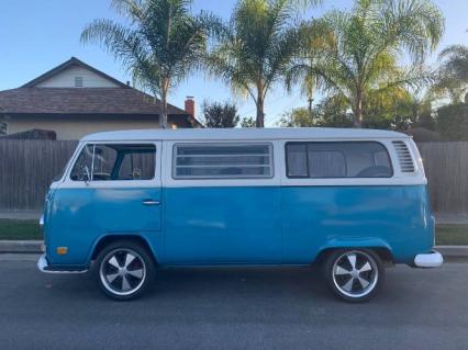 1972 Volkswagen Bus