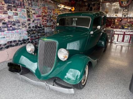 1934 Ford Sedan