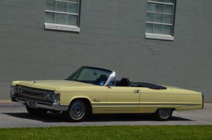 1967 Chrysler Imperial Crown