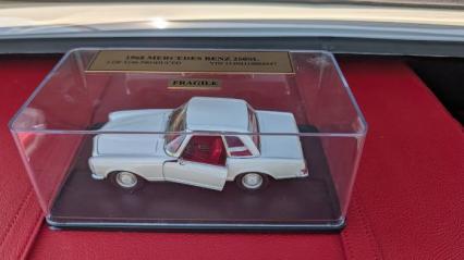 1968 Mercedes Benz 250SL
