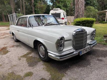1965 Mercedes Benz 220