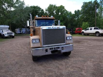 1978 Mack Superliner