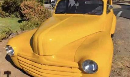 1946 Ford Super Deluxe