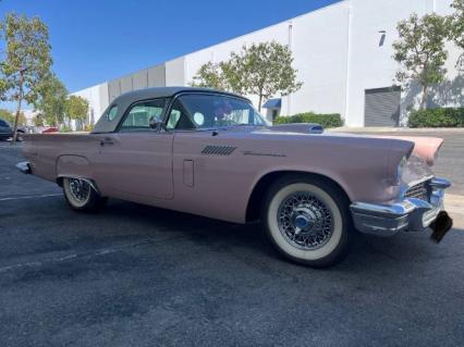 1957 Ford Thunderbird