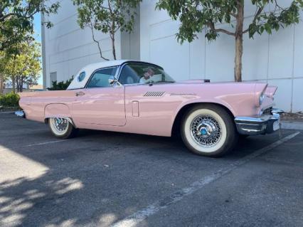 1957 Ford Thunderbird