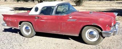 1957 Ford Thunderbird