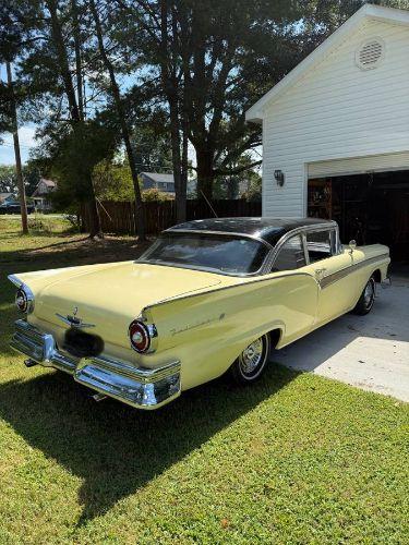 1957 Ford Fairlane 500