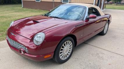 2004 Ford Thunderbird