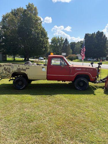 1975 Dodge W200
