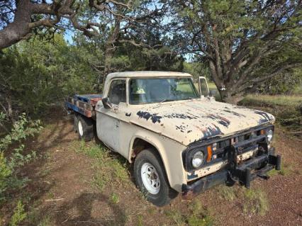 1968 Dodge D100