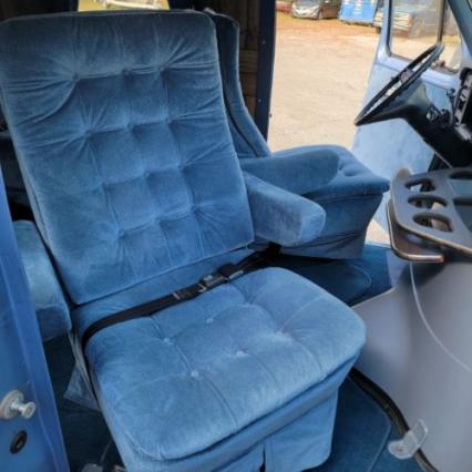 1983 Ford E100