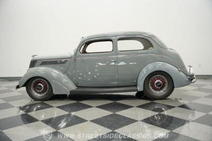 1937 Ford Tudor