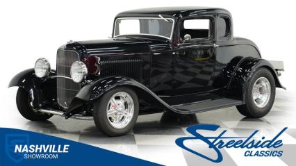 1932 Ford 5-Window