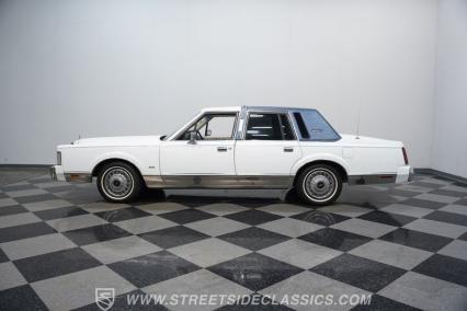1985 Lincoln Town Car