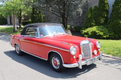 1959 Mercedes-Benz 220S