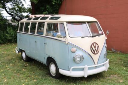 1974 Volkswagen Type 2 Bus