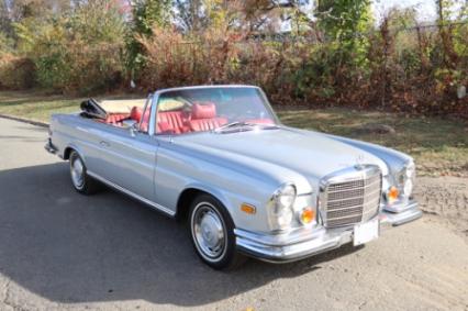1971 Mercedes-Benz 280SE 35