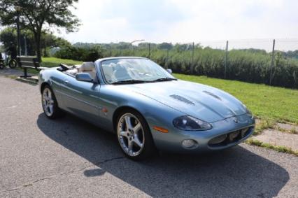 2003 Jaguar XKR