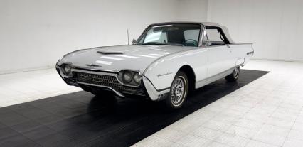 1962 Ford Thunderbird