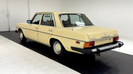 1975 Mercedes-Benz 300D