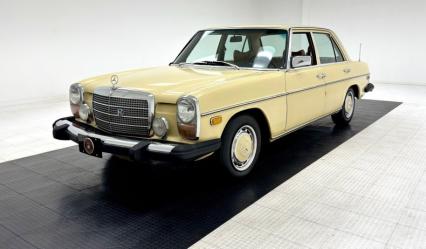1975 Mercedes-Benz 300D