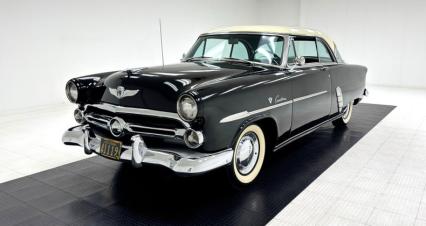 1952 Ford Crestline