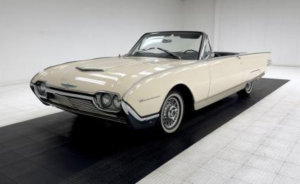 1961 Ford Thunderbird