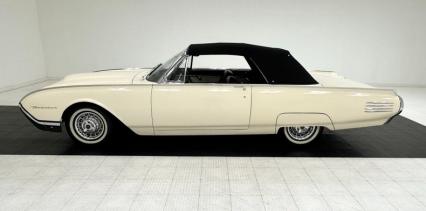 1961 Ford Thunderbird