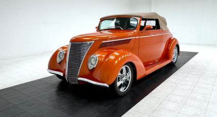1937 Ford 85 Deluxe
