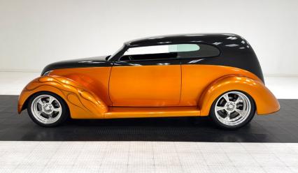 1939 Ford Deluxe