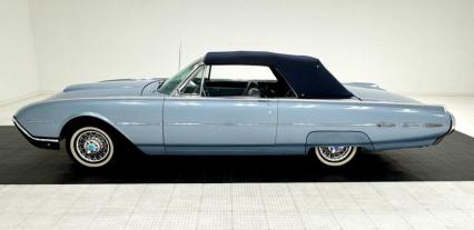 1962 Ford Thunderbird
