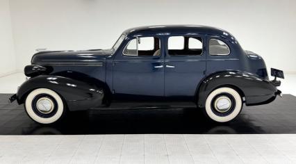 1937 Pontiac Silverstreak