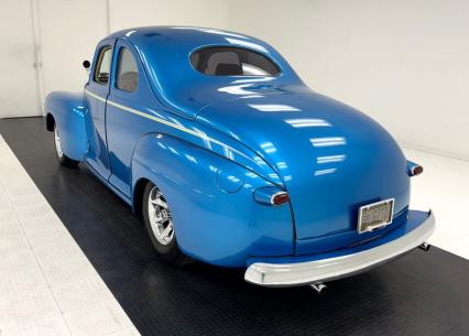 1948 Ford Deluxe