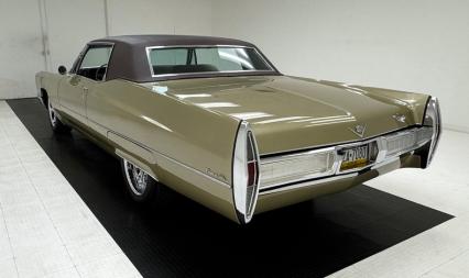 1967 Cadillac Coupe DeVille