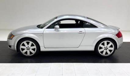 2004 Audi TT
