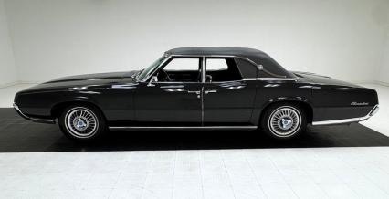 1967 Ford Thunderbird
