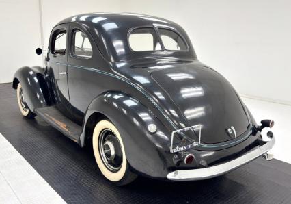 1937 Ford 85 Deluxe