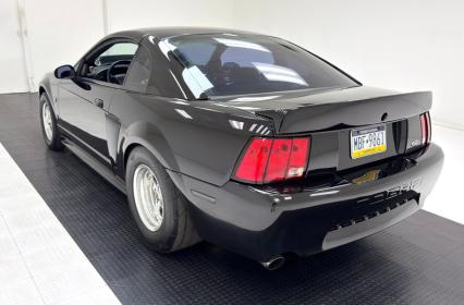 2000 Ford Mustang